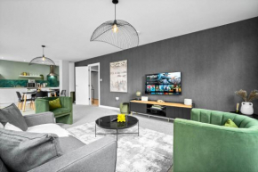 Luxury Apartment - Secure Parking - Gated Development - Near JQ & Birmingham City Centre 6SH